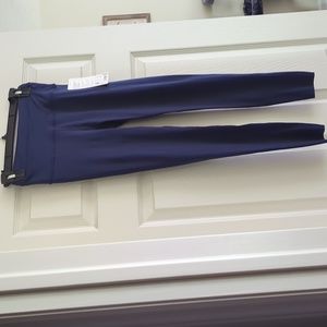 NWT Athleta Accelerate 7/8 Leggings Size XS